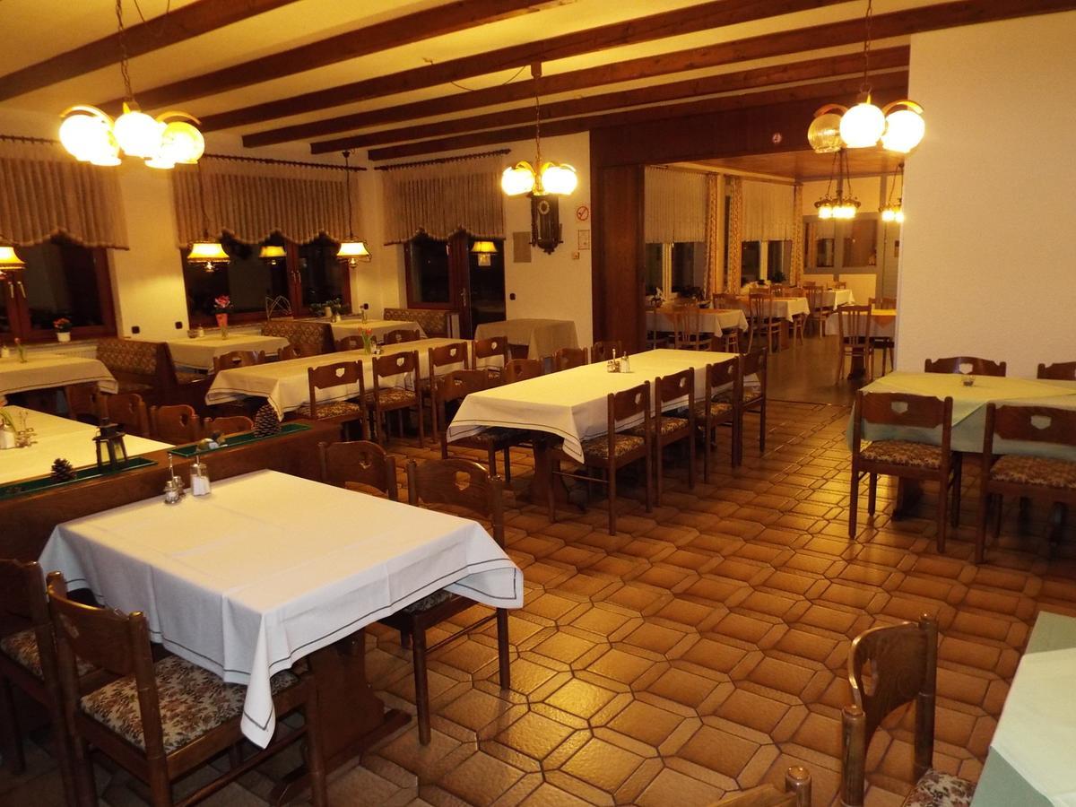 Hotel Garni Zum Reinhardswald Gewissenruh Extérieur photo