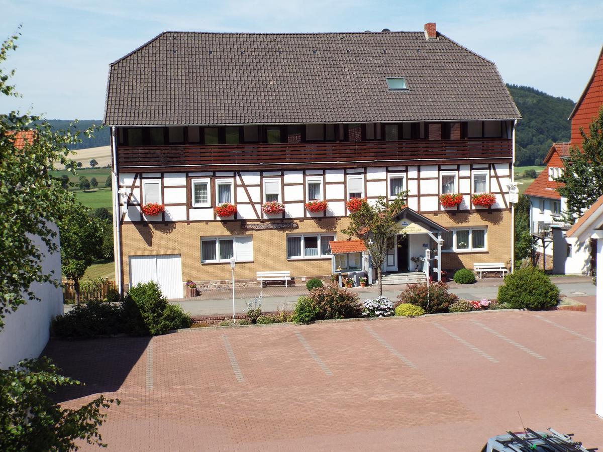 Hotel Garni Zum Reinhardswald Gewissenruh Extérieur photo